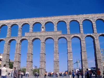 Le Fameux, le Magnifique, le Superbe Aqueduc de Segovia !!!